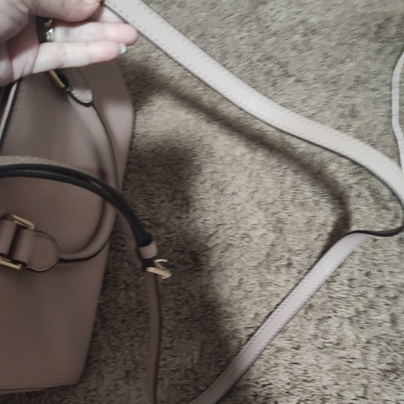 Michael Kors bag "Like New" - Picture 8 of 9